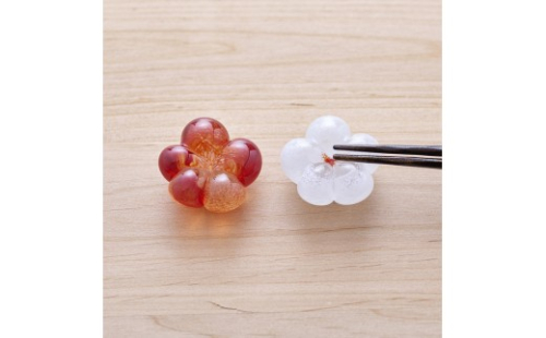 めでたい紅白梅箸置き《木箱セット》 2572898 - 長野県長野市