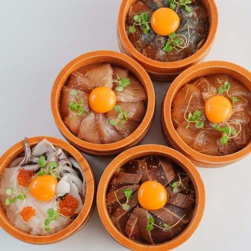 京都丹後の夕日漬け丼のもと　5種（伊根産まぐろ・伊根産ぶり・伊根産鯛・京さわら・いか） 2579055 - 京都府京丹後市