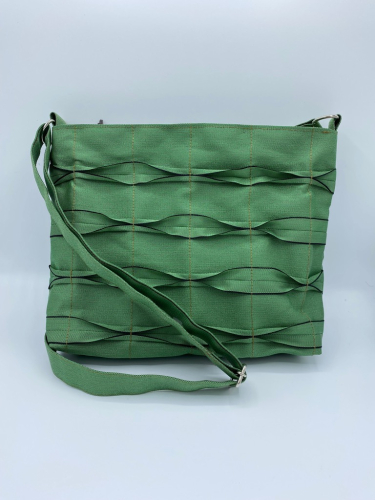 畳屋さんのヘリバッグ【ショルダーバッグ(横はぎ)】緑色 HNNBN004-1 2598693 - 埼玉県飯能市