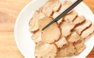 こだわりの製法が生んだ 本物の味 国産 いぶりがっこ スライス 金の蔵（80g）×4袋［ゆめ企画須藤健太郎商店］【漬物 漬け物 いぶりがっこ 燻製 大根 だいこん  ご飯のお供 おつまみ 家飲み 秋田 羽後】