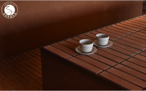 1616/ CMA Tea Cup & Soft Flat 120 Earth Grey 各2セット【1616/arita japan】有田焼 セシリエ・マンツ 北欧 デンマーク食器 器 うつわ ティーカップ カップ プレート 皿 グレー シンプル シック モダン ギフト A22-109 2638391 - 佐賀県有田町