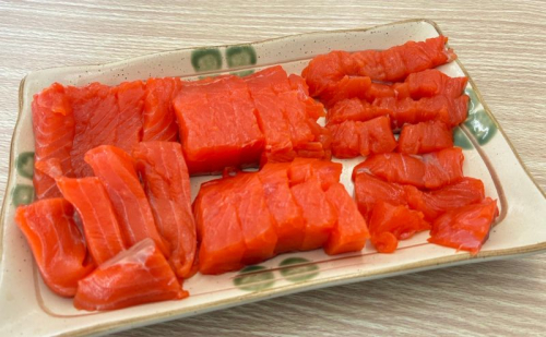 北海道 道東沖 刺身紅鮭 250g×1パック 紅鮭 刺身 鮭 冷凍 サケ 紅サケ  2668218 - 北海道厚岸町