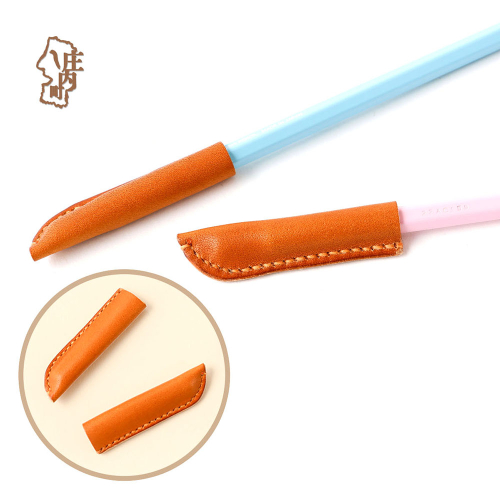 栃木レザー えんぴつキャップ 3個 セット 日本製 本革 キャメル ペン先保護 芯折れ防止 外れにくい コンパクト ミニサイズ 文房具 高級感 学生 ビジネス 革小物 経年変化 ギフト 2676469 - 山形県庄内町