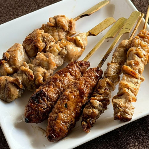 老舗居酒屋「炭火焼き鳥セット(6種×2本)」 焼き鳥 お惣菜 鶏肉 たれ 塩 おつまみ セット 炭火 もも つくね ズリ なんこつ ふるさと納税 焼鳥 2728970 - 京都府京丹後市