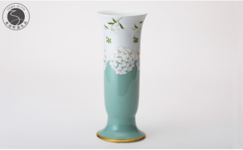 有田焼 白百合 フラワーベース【深川製磁】花器 花瓶 食器 器 うつわ 伝統工芸 磁器 陶磁器 モダン シンプル 白 ホワイト aa059 2773422 - 佐賀県有田町