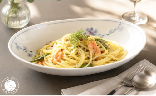 有田焼 華山窯 早風花 パスタ皿 黄 紫 2枚 セット【東洋セラミックス】 プレート お皿 食器 うつわ 器 花 カレー パスタ ワンプレート au040 2777357 - 佐賀県有田町