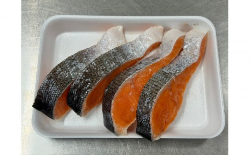 紅鮭＆銀鮭 食べ比べセット（各8切れ・総量約1.3kg） 2863618 - 静岡県御前崎市