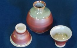 おしゃれな酒器セット。画商雪舟の詫びを陶器に移し、自房の窯で焼いてます。毎日の生活の中で気軽に使って頂ける陶器をお作りしております。陶器を通じて雪舟の世界観をお楽しみください。手作り酒器でおいしいお酒