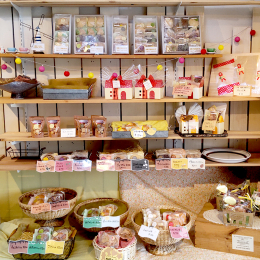 牛久市の人気洋菓子店、パティスリーレスピレでご利用いただける商品券です。 ショートケーキ、ガトーショコラ、モンブラン、レアチーズケーキ、 フロマージュ、フランボワーズ、ミルクレープ等々、お好きなケーキ