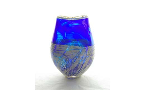 ＜ガラス作家 西川 慎＞花入れ「瑠璃の波」 吹きガラス 硝子 ガラス 花器 花瓶 西川慎 贈り物 ギフト F6L-122