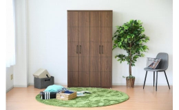 ■様々なお部屋にマッチ■フリーボードとしても使える■靴の臭いなど嫌なにおいを取ってくれる！フリーボードとしても使えるシューズボックスです。美しい木目なので、様々なお部屋にマッチします。棚は可動棚で玄関