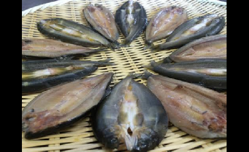 【鮎の繊細な味が凝縮された逸品】滋賀県産　鮎一夜干し【D005W】 47683 - 滋賀県近江八幡市