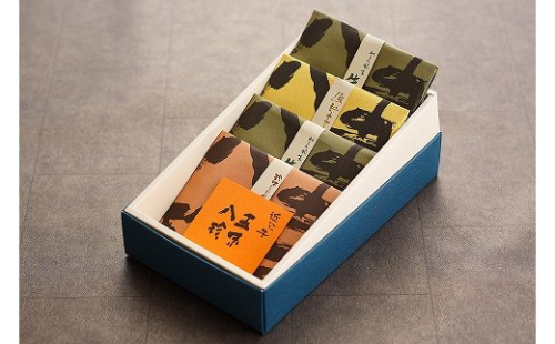 【カネ吉山本】しぐれ2個/そぼろ煮1個/にくみそ1個 箱入【400ｇ（各100ｇ×4個）】【Y054W】 47684 - 滋賀県近江八幡市