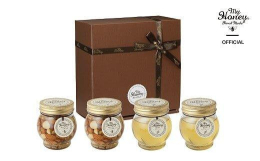 FOODEX JAPAN 2014 金賞受賞の「ナッツの蜂蜜漬け」と、「アカシアハニー」のセットをお送りいたします。とろりとしたはちみつとナッツの歯ごたえがクセになる一度食べるととまらない美味しさの「