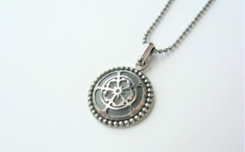 織田木瓜ペンダントネックレス(大)[016K10] 574189 - 愛知県小牧市