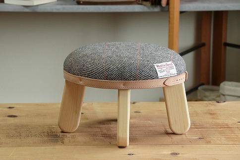 【HARRIS TWEED】まぁるいスツール 子供 椅子イスキッズ【N/ブラウンヘリンボーン】 624631 - 和歌山県有田川町
