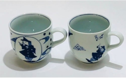 青花 大航海と異人づくしのミニマグカップ（2個セット）小島芳栄堂 35000円 3.5万円 A35-507 650014 - 佐賀県有田町