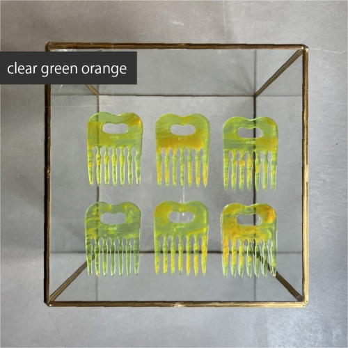 アクリル製 ヘアコーム clear green orange（クリアグリーンオレンジ） ヘアアクセサリー eME　tayu 656151 - 大阪府河内長野市