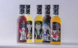 登米市の蔵元石越醸造初となるリキュール商品「蠱惑魔(こわくま)リキュール」の200ml×5本セットです。パッケージをはじめ遊び心満載の商品で、香り高い果汁の味わいをお楽しみください！ブルーベリー・マス