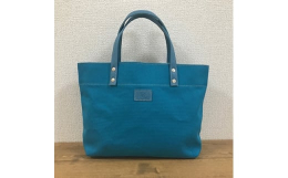このバッグは、シンプルな作りですが、手紐を革で作り、長く愛用してもらえるよう考えました。■生産者の声製造業を始めて50年。自分たちの名前の入った物を世に送り出したくなり、オリジナルブランドを2011年