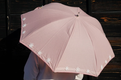 雪華模様の刺繍入り日傘（晴雨兼用・サイズ50ｃｍ・UV加工・麻50％綿50％）カラー：ピンク_BL21 73174 - 茨城県古河市