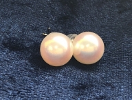 あこや本真珠のピアス（8mm珠・スタッドタイプ・ホワイトピンクカラー）【CE-2】