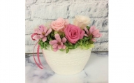 長く楽しめるバラ[プリザーブドフラワー白陶器B]ギフト・贈り物に 薔薇の花 フラワーアレンジメント