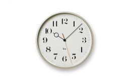 RIKI RING CLOCK/リキ リング クロック1981年、クロックデザインにひとたび区切りをつける最終期の作品。メガネ針や輪形指標という装飾的な時計言語と機能美との絶妙なバランスに、ポストモダ