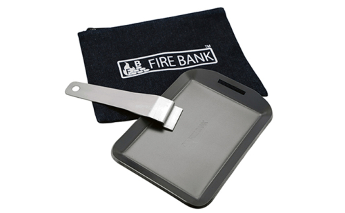 FIRE BANK 極厚鉄板 黒鉄パン 黒皮 4.5mm キャンプ バーベキュー  ソロキャンプ  コンロ バーナー アウトドア 登山 人気 厳選 袋井市 アウトドア用品 キャンプ用品 調理グッズ 日本製 焚き火調理 直火 収納袋 ベランピング BBQ  902465 - 静岡県袋井市