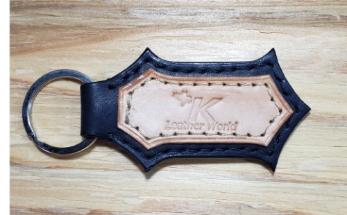 16-32 K Leather World　オリジナルキーホルダー 936983 - 北海道紋別市