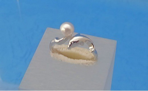 L-38伊勢志摩 あこや本真珠 リング（イルカ） ベビーパール 95453 - 三重県鳥羽市