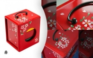 お弁当箱「遊山箱」（桜柄）【赤】3段重ねの木製